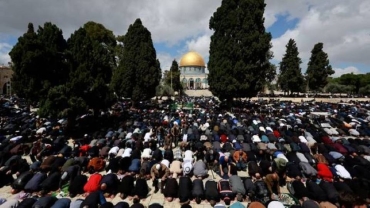 Live Updates: Hamas calls on Muslims to liberate Al Aqsa Mosque