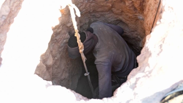 South Africa smokes out 4,000 illegal miners hiding in a mine