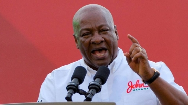 Ghana's president bans first-class travel for govt officials