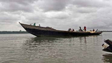 Bodies recovered, many missing after Nigerian ferry tragedy