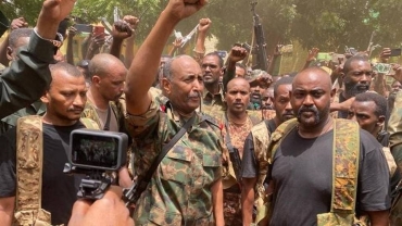 Abdel Fattah al-Burhan , le chef de l'armée soudanaise, exclut une réconciliation avec RSF