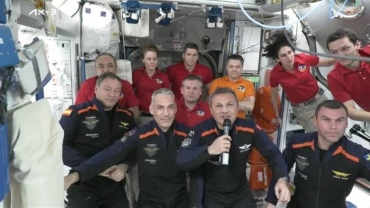 Le vaisseau spatial Dragon transportant le premier astronaute turc accoste à l'ISS