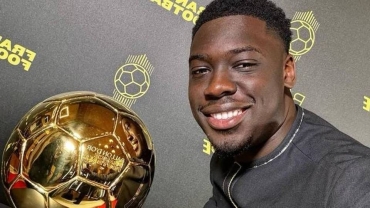 De l'humour au Foot, les vidéos de Pape Seck le mènent à l'or