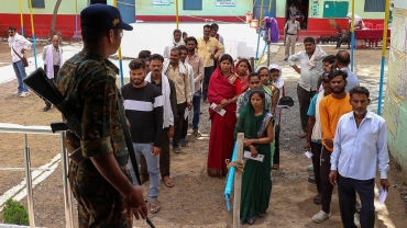 Indians begin voting in world's largest election