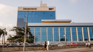 Ghana seeks to restructure $13 billion debt
