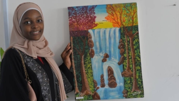 Zubeda: A Kenyan teenager with 'exceptional' art talent