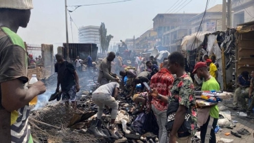 Ghana traders count losses after 'devastating' market fire