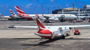 Storm forces Mauritius to ground all flights, shut schools