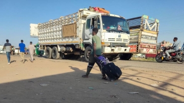 Pillages et destructions: les paramilitaires continuent leur percée vers le sud au Soudan