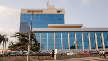 Ghana pushes for simple debt rework