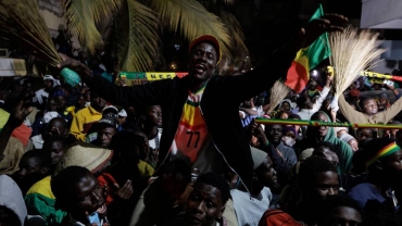 Senegalese await presidential election results