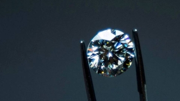 Botswana aims to negotiate bigger stake in diamond firm
