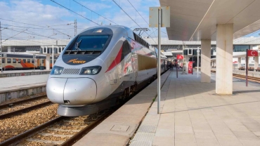 Morocco, Senegal sign railway partneship deals