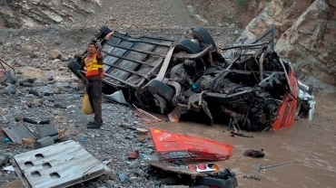At least 35 dead in two bus crashes in Pakistan