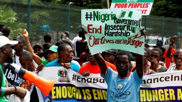 Nigeria's police thwart march to government offices in capital