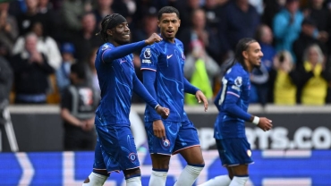 Chelsea beat Wolves 6-2 in a statement performance