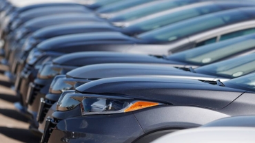 Honda recalls 2.6m cars over faulty fuel pumps