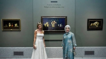 Turkish first lady visits Prado Museum with Spanish PM's wife Fernandez