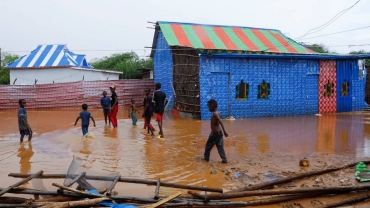 Floods keep thousands of Somali students out of school