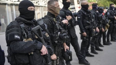 Paris police boost security after rail network attacks
