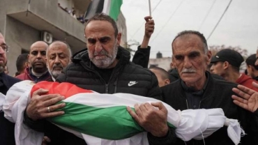Live Updates: Israeli fire kills Palestinians, Lebanese trying to return home