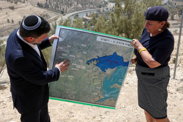 Palestine calls on global firms to sever ties with Israeli settlement businesses