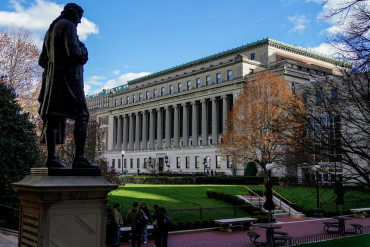 Columbia University halts journalism admissions amid visa pressures