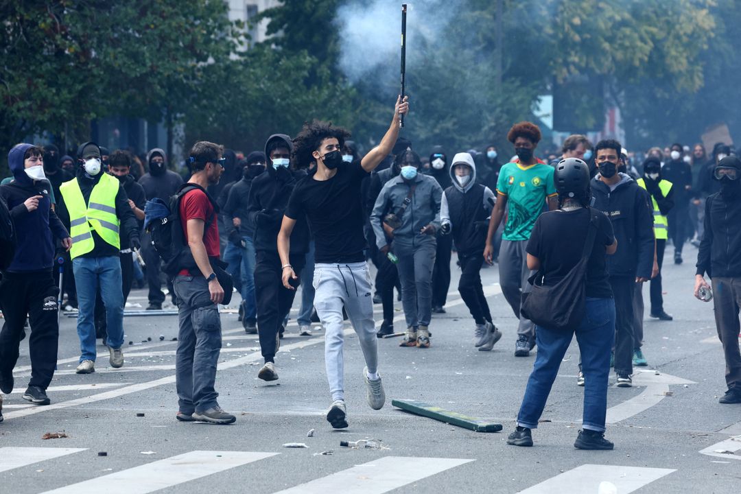 Quarter million protesters rally across France over school conditions